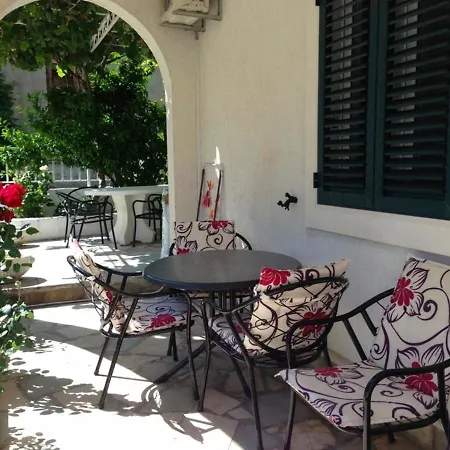 Lägenhet A1 - Apt W Patio Just 3 Min Walking To The Duće