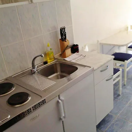 Appartamento A1 - Apt W Patio Just 3 Min Walking To The Duće