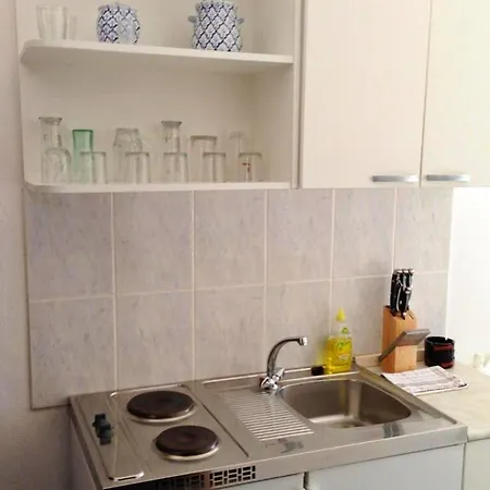 A1 - Apt W Patio Just 3 Min Walking To The * Duće