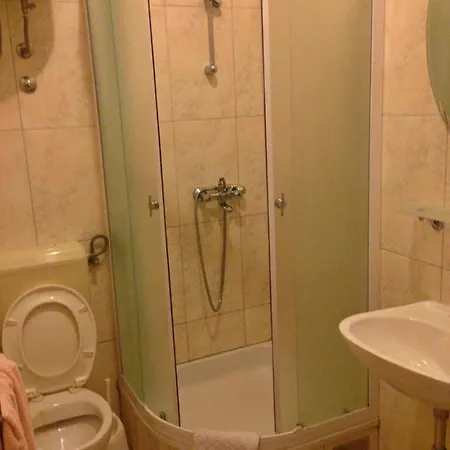 A1 - Apt W Patio Just 3 Min Walking To The * Duće