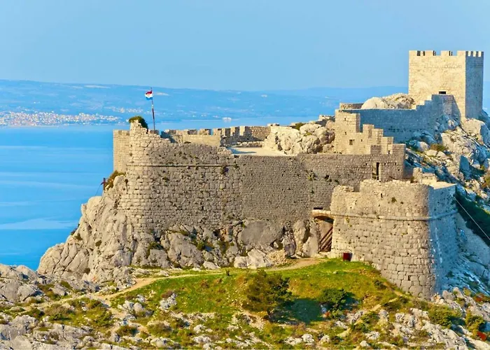 A1 - Apt W Patio Just 3 Min Walking To The Lägenhet Duće