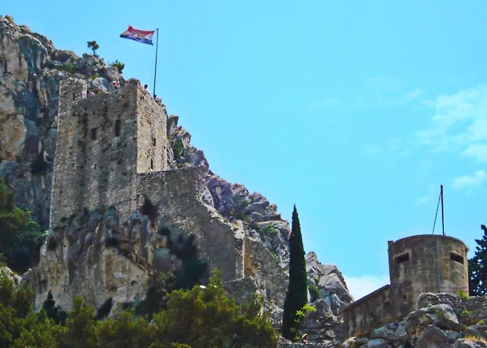 A1 - Apt W Patio Just 3 Min Walking To The Lägenhet Duće