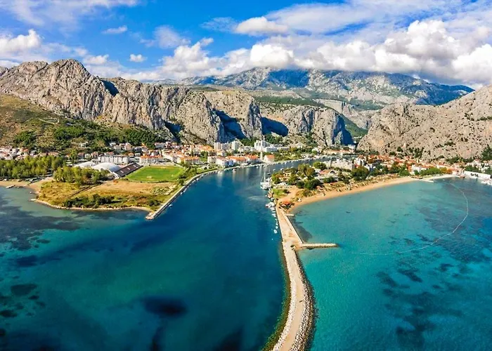 A1 - Apt W Patio Just 3 Min Walking To The Duće